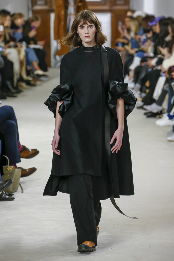 LOEWE 2018秋冬系列时装秀 LOEWE 2018秋冬系列时装秀