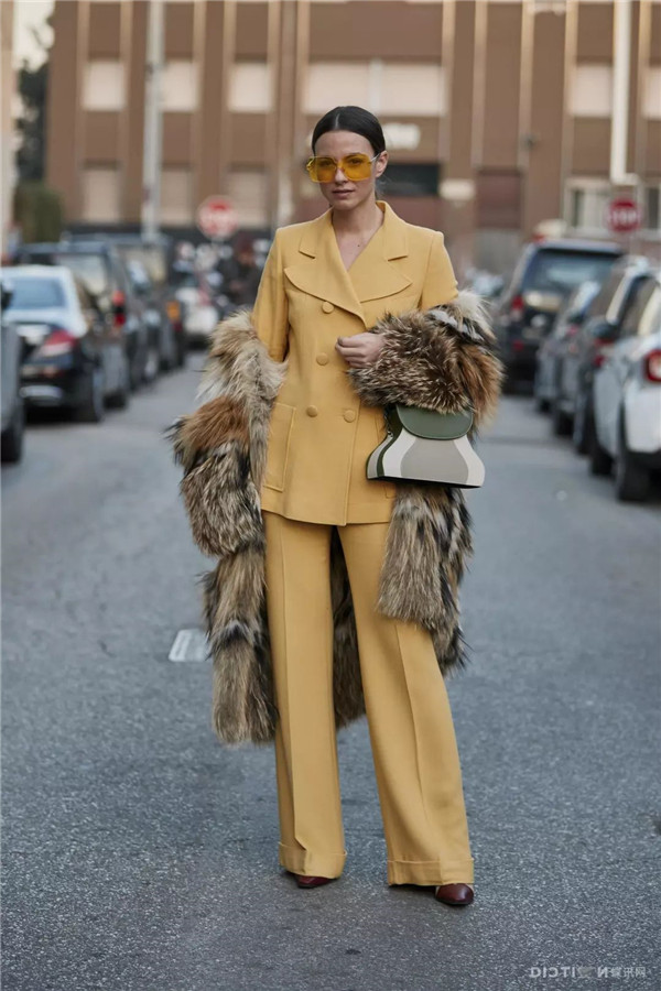 2019早春元起色最佳!开春女孩都爱活力黄 2019早春元起色最佳!开春女孩都爱活力黄