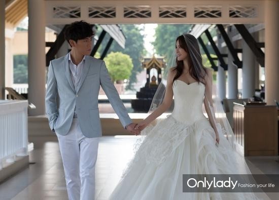 伊能静再嫁 婚纱情有独钟Vera Wang2.jpg