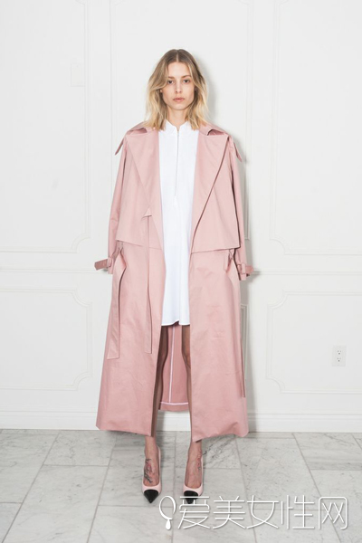 秋天想要美得高挑显气质?来一件长风衣0.jpg