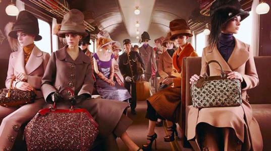 从寺库上市到天猫京东抢滩 沉寂多年的奢侈品行业是否不再冬眠?0.jpg