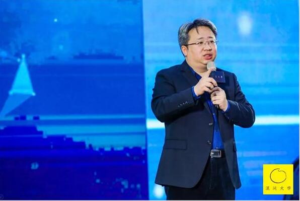 韩都衣舍赵迎光:登顶华山只有一条路 那就是赌 0.jpg