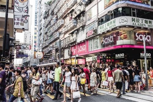 香港零售业见底复苏 六福、周大福销量三年首反弹 0.jpg