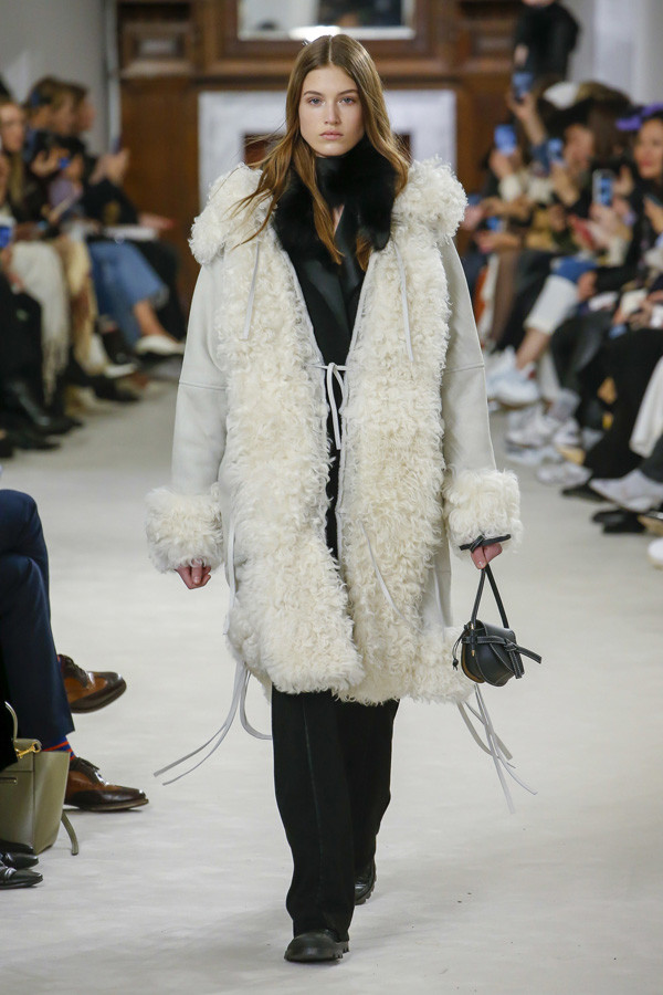 LOEWE 2018秋冬系列时装秀