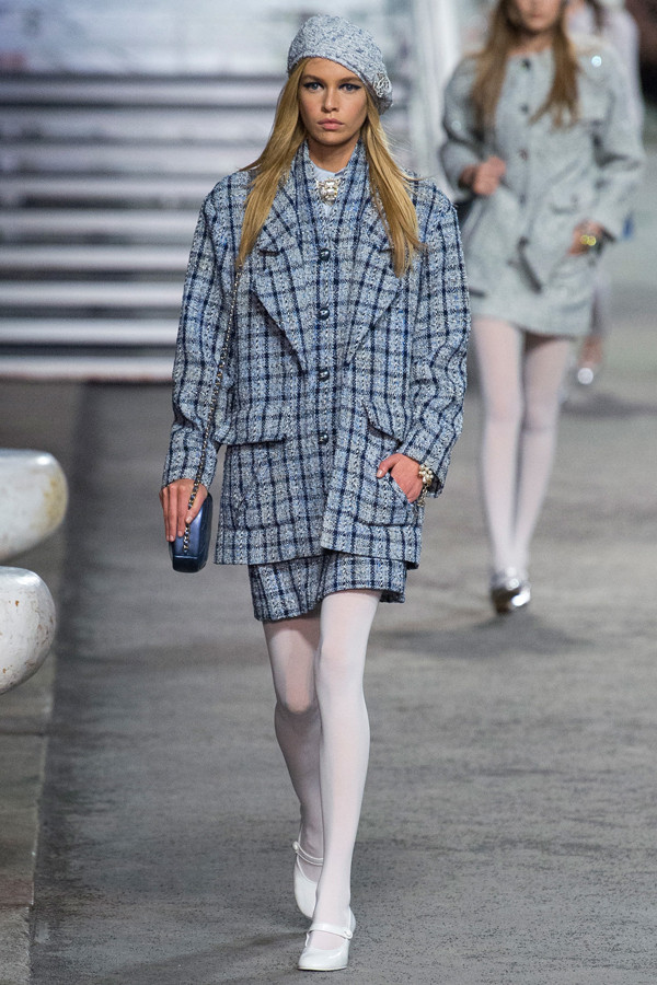 Chanel 2019早春度假系列 老佛爷在巴黎大皇宫造了一艘邮轮！
