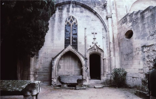 Gucci 2019早春时装秀：上演一场古墓丽影奇幻之旅