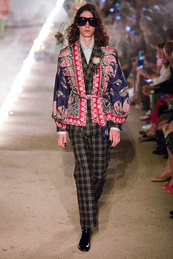 Gucci 2019早春时装秀：上演一场古墓丽影奇幻之旅