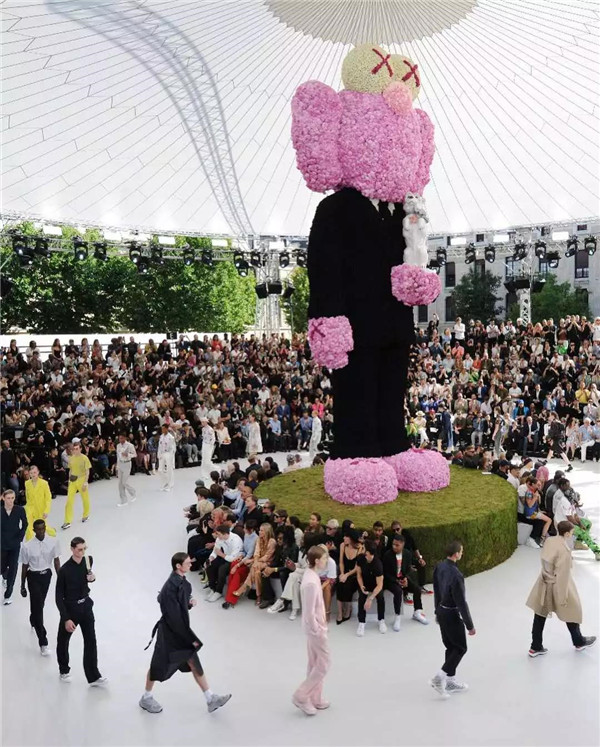 风度翩翩的美少年，Dior Homme 2019春夏系列男装秀