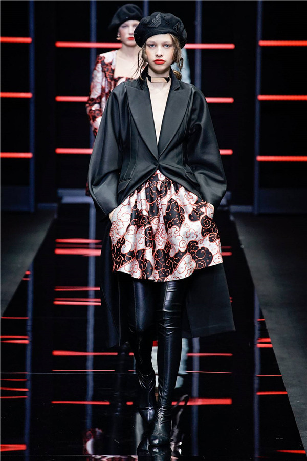 Giorgio Armani 2019秋冬米兰时装秀