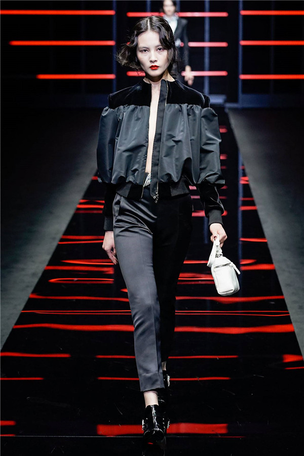 Giorgio Armani 2019秋冬米兰时装秀