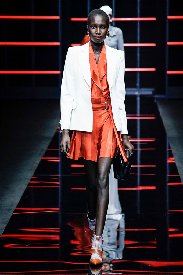 Giorgio Armani 2019秋冬米兰时装秀