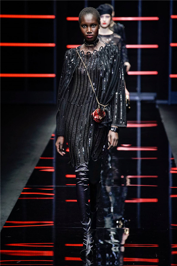 Giorgio Armani 2019秋冬米兰时装秀