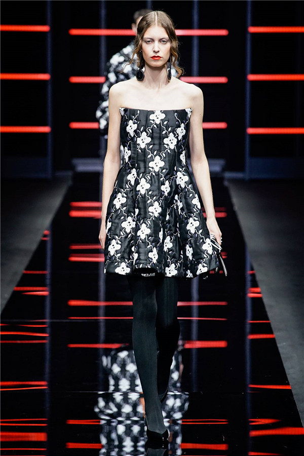 Giorgio Armani 2019秋冬米兰时装秀