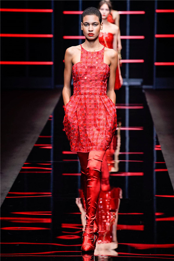 Giorgio Armani 2019秋冬米兰时装秀