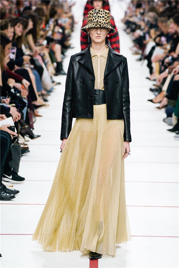 Dior 2019秋冬巴黎时装大秀