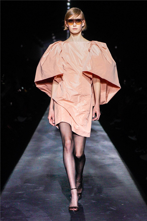 Givenchy 2019秋冬巴黎时装周
