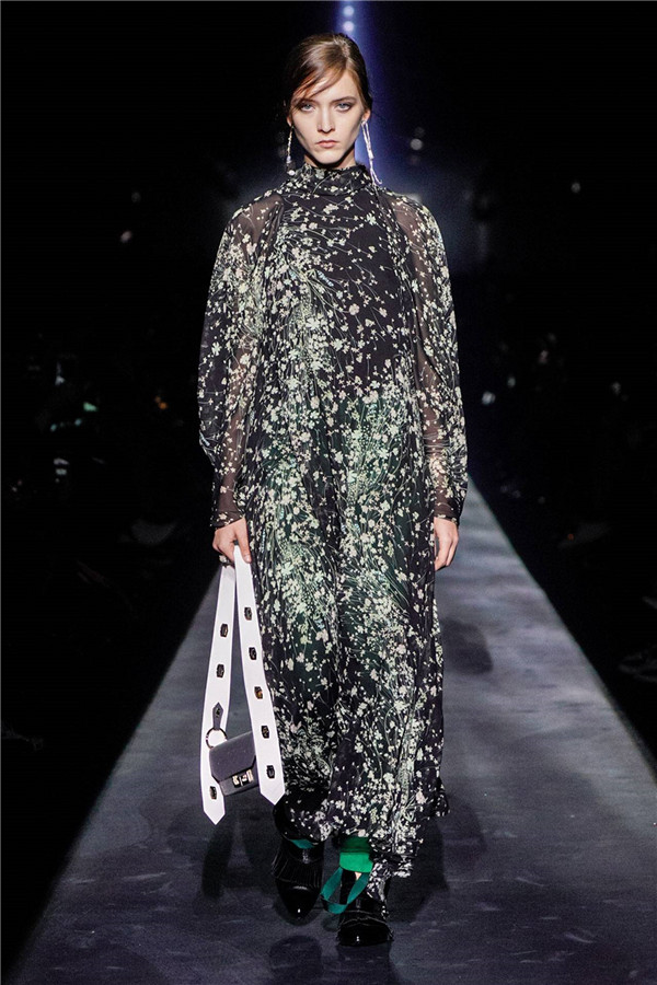 Givenchy 2019秋冬巴黎时装周