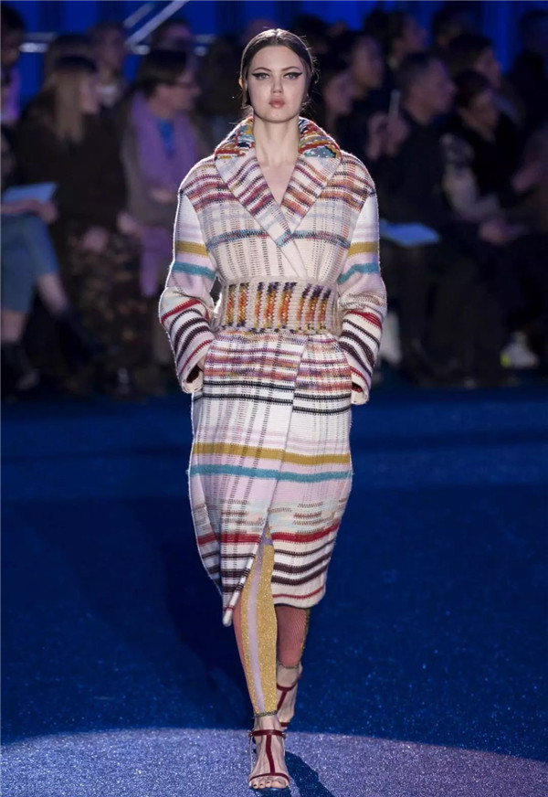 2019秋冬针织类单品趋势：图像元素更新传统面貌