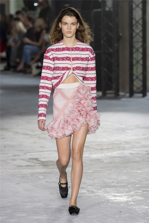 Giambattista Valli 2018春夏系列时装秀