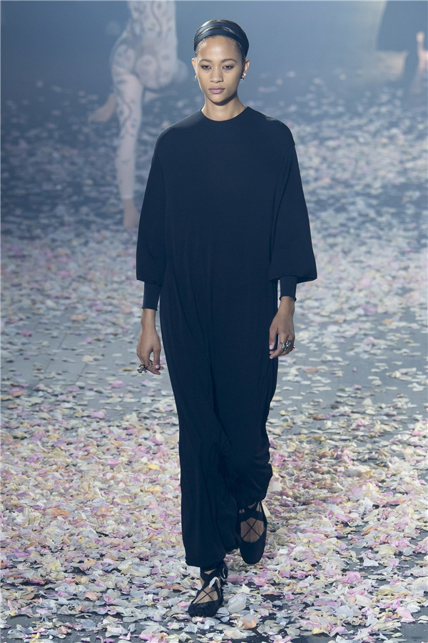 艺术与美的碰撞：Christian Dior 2019春夏高级成衣系列