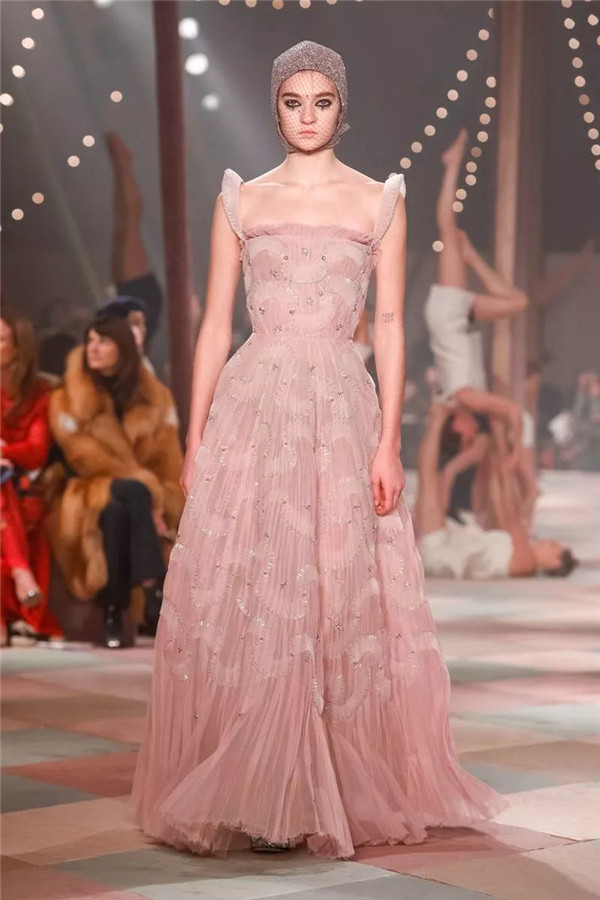 奇幻马戏团乐园，Dior 2019春夏高级定制系列
