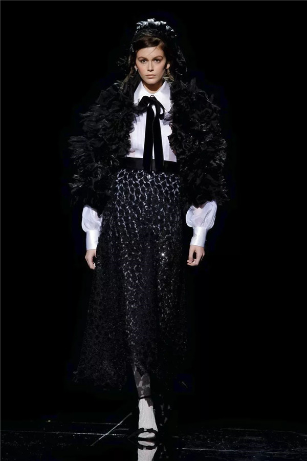迷人的廓形，Marc Jacobs2019秋冬女装秀