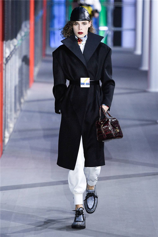 搭乘 Louis Vuitton 2019秋冬的时光机，追寻艺术世界