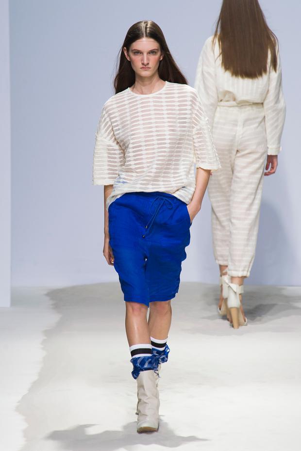 Christian Wijnants 2014春夏女装秀17.jpg