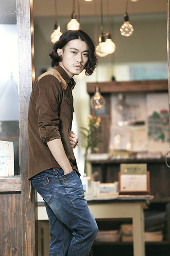 日韩街头风尚 战狼世家2013春夏“型男们”的型录3.jpg