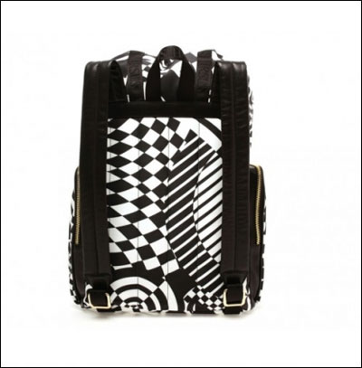 Versus时尚品牌打造几何狂想曲迷幻双肩包1.jpg