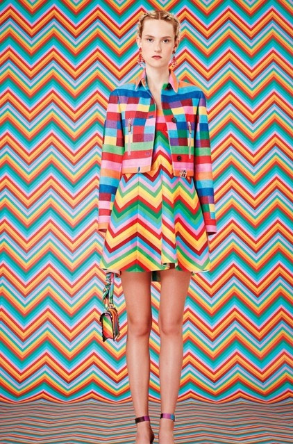 Valentino 2015早春画册新鲜出炉 斑斓彩色青春亮丽 1.jpg