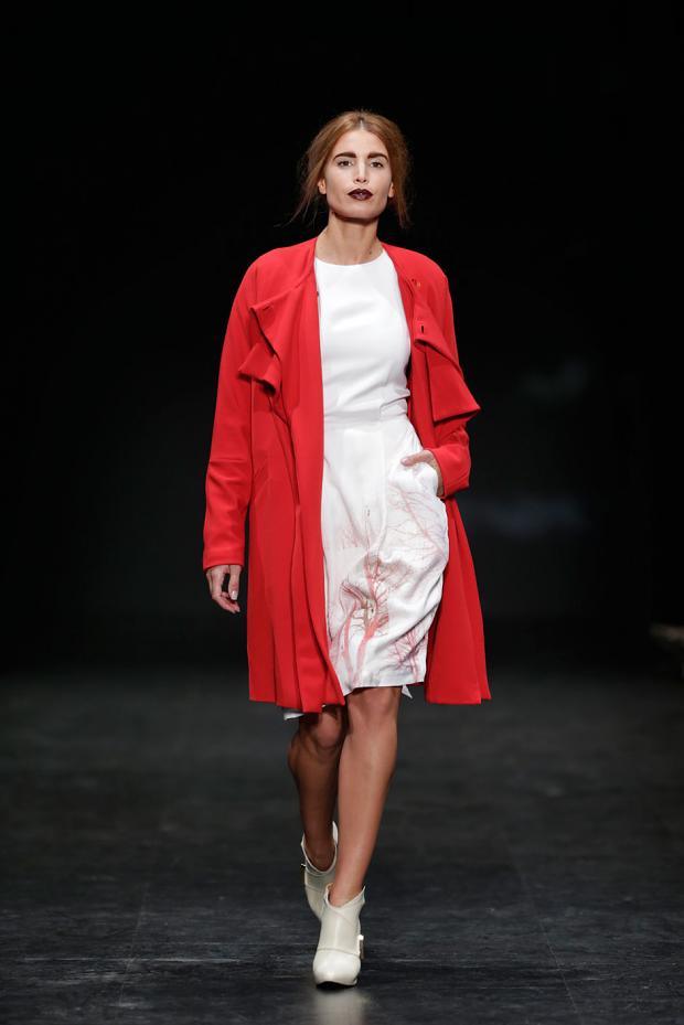 Luis Carvalho 2014秋冬女装秀24.jpg