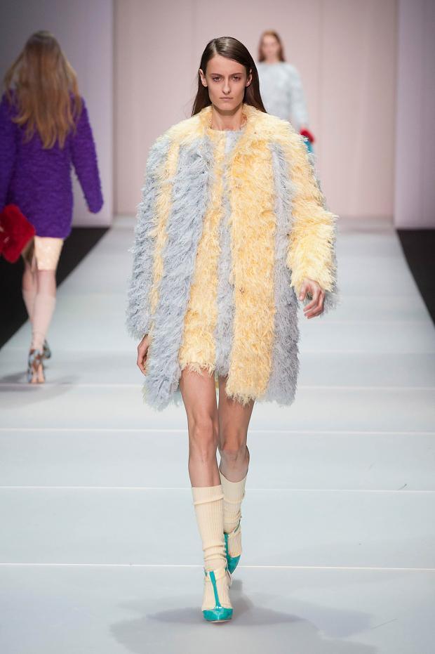 Au Jour Le Jour 2014秋冬女装秀17.jpg