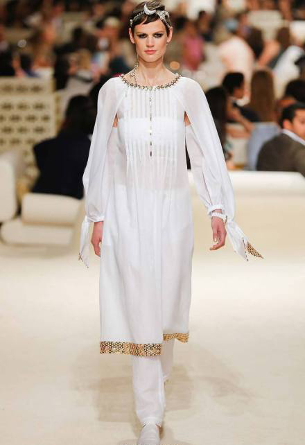 Dior 2015 Cruise系列在迪拜发布 散发浓郁中东风情5.jpg