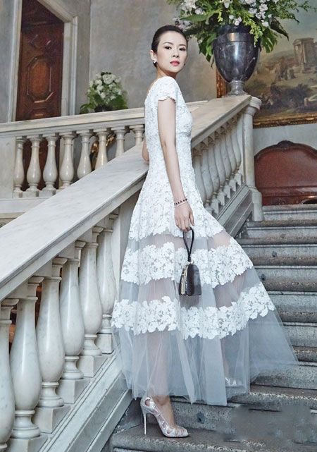 章子怡美国产子了吗？ 回顾女神近期美艳礼服 5.jpg