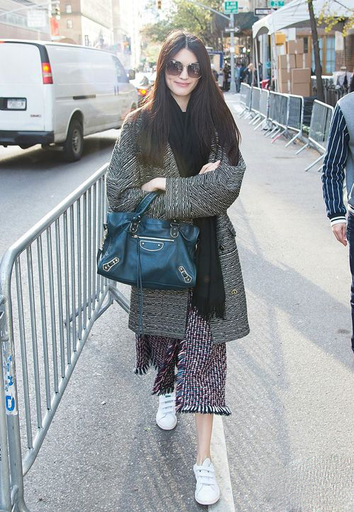 冬大衣不会搭配怎么办 中韩最会穿衣的女星亲示范 4.jpg