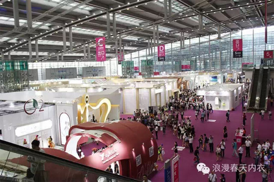 SIUF2015 浪漫春天带你直击深圳国际内衣展秀场1.jpg