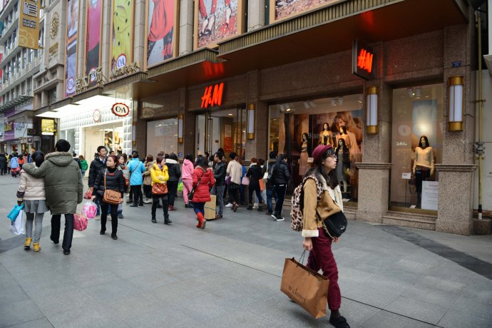 ZARA、优衣库和H&M 三大快时尚巨头的喜与忧0.jpg