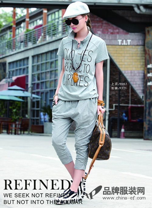 尚沿品牌女装 运动感与时尚的完美结合 2.jpg
