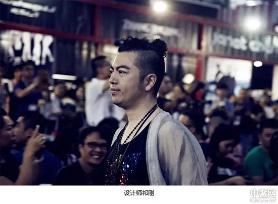 浮夸和皮草一个都不能少 祁刚2015秋冬“对岸”秀神秘诱人0.jpg