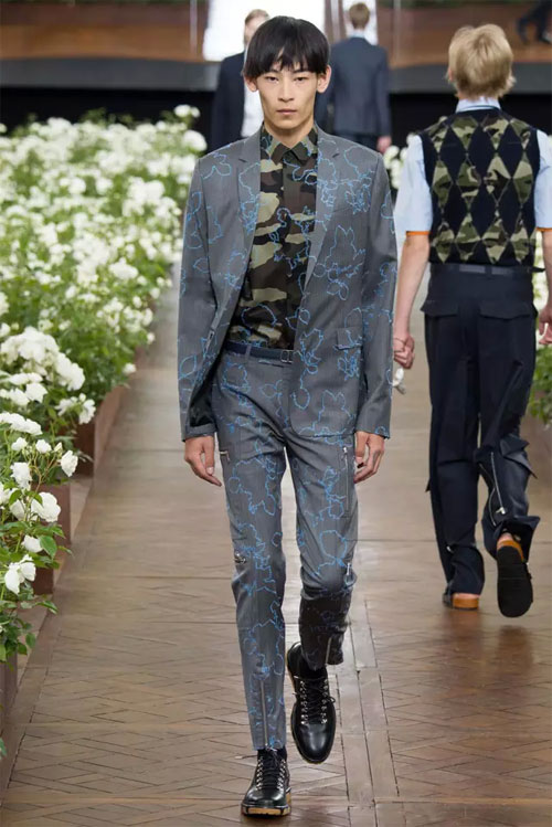 新生代男模李进带您直击2016春季秀场1.jpg