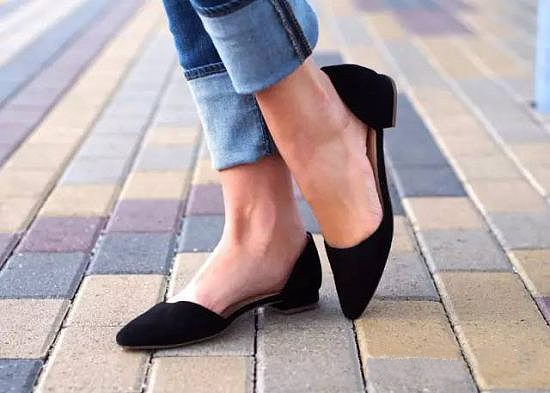 这些平底鞋可以穿出不输高跟的性感1.png