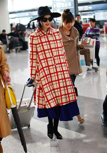 格子外套经典不败 明星教你怎么搭配 3.jpg