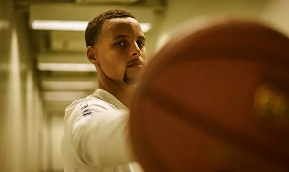 别看Under Armour 现在风头正健，其实已经暗藏风险0.jpg