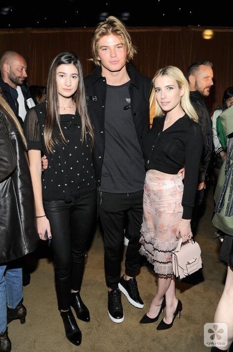 COACH(蔻驰) 75周年复古时装秀及明星派对0.jpg