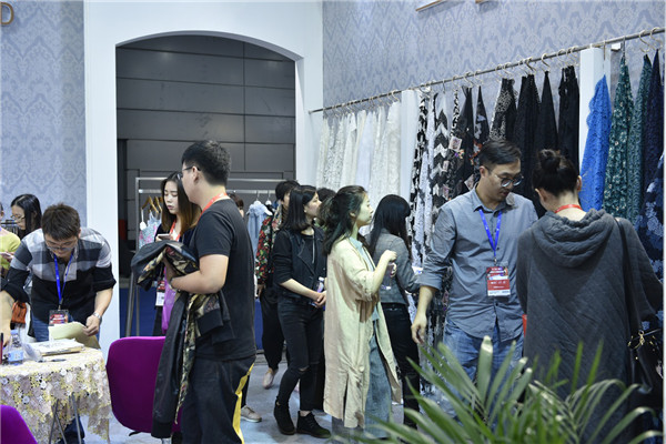 FASHIONSOURCE博览会 服装人的圆桌会议5.jpg