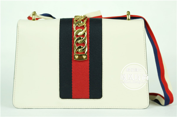 实测Gucci Sylvie手袋 连肩带都这么美难怪卖断货2.jpg