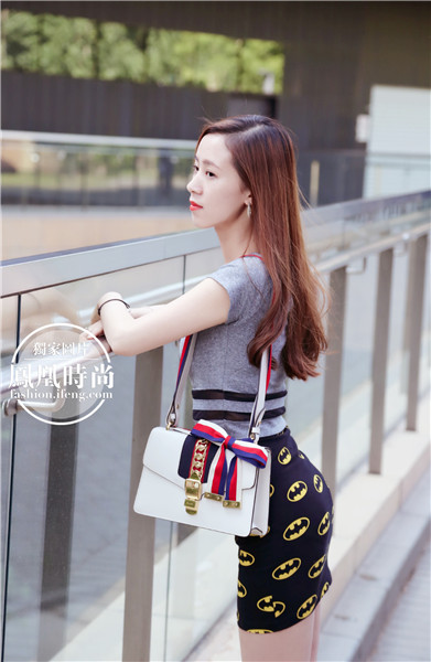 实测Gucci Sylvie手袋 连肩带都这么美难怪卖断货29.jpg