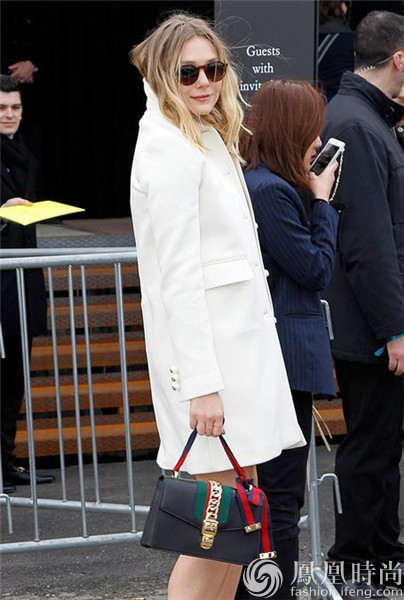 实测Gucci Sylvie手袋 连肩带都这么美难怪卖断货39.jpg