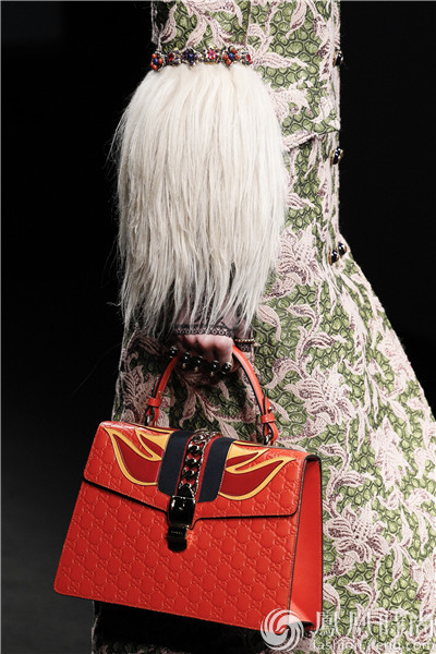 实测Gucci Sylvie手袋 连肩带都这么美难怪卖断货48.jpg